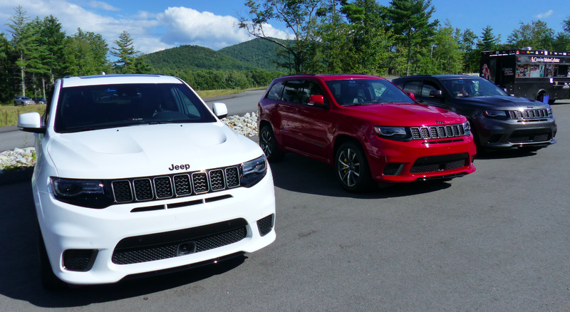 Illustration for article titled The 707 Horsepower 2018 Jeep Trackhawk Is America’s Most Practical Supercar